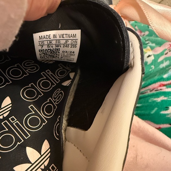 Women's Black and White Samba Sneakers - Picture 6 of 7